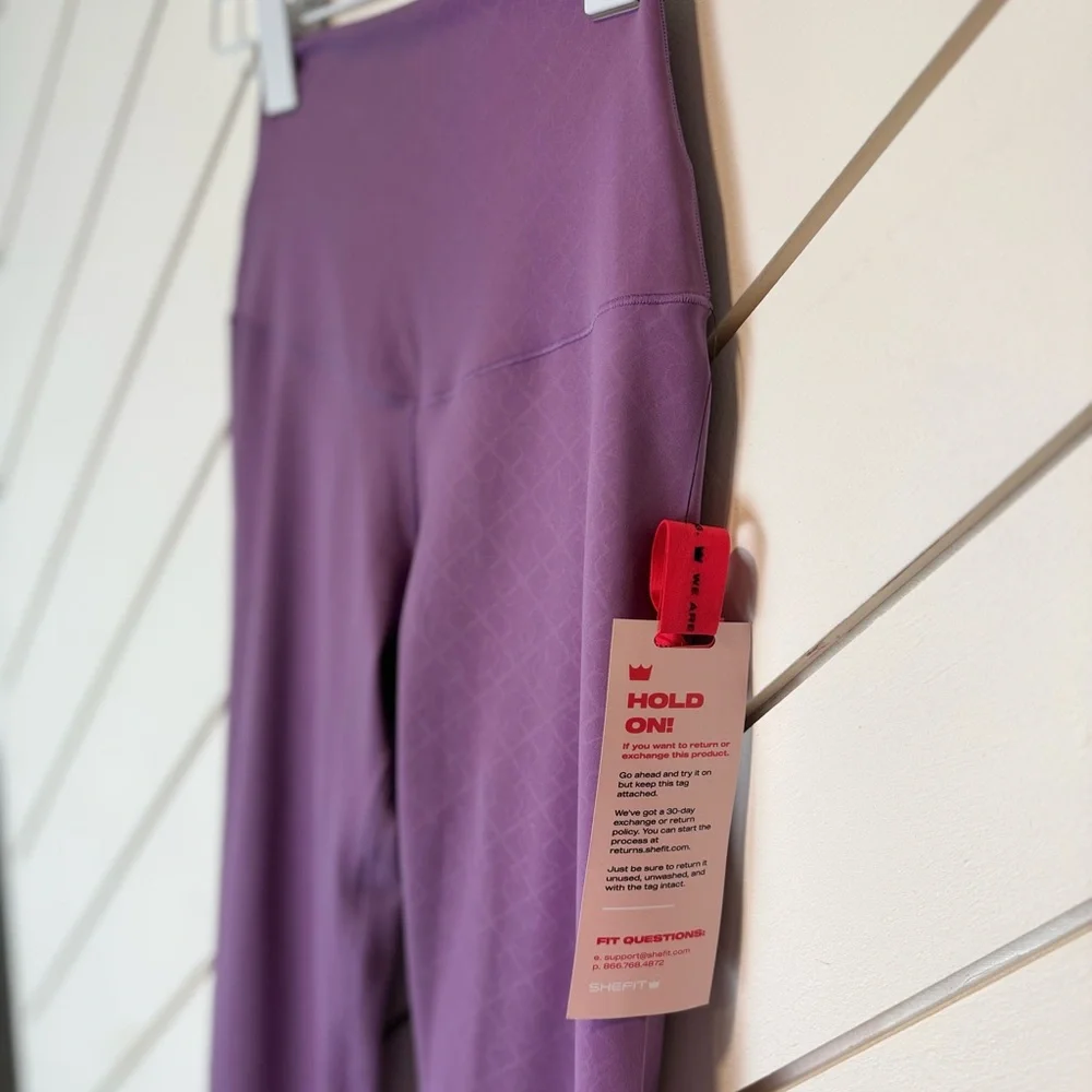 SHEFIT - Boss Leggings - Violet Mist - Picture 3 of 11
